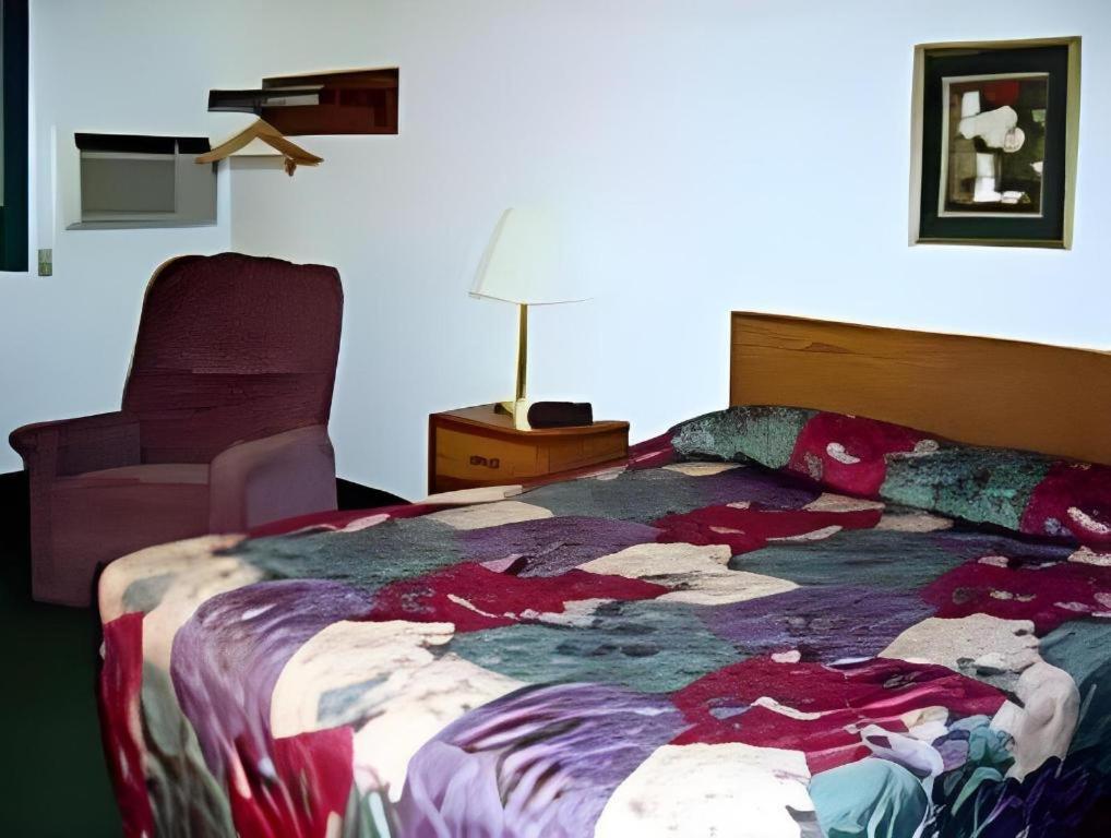 Americas Best Value Inn Torrington Exterior foto