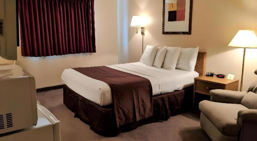 Americas Best Value Inn Torrington Exterior foto